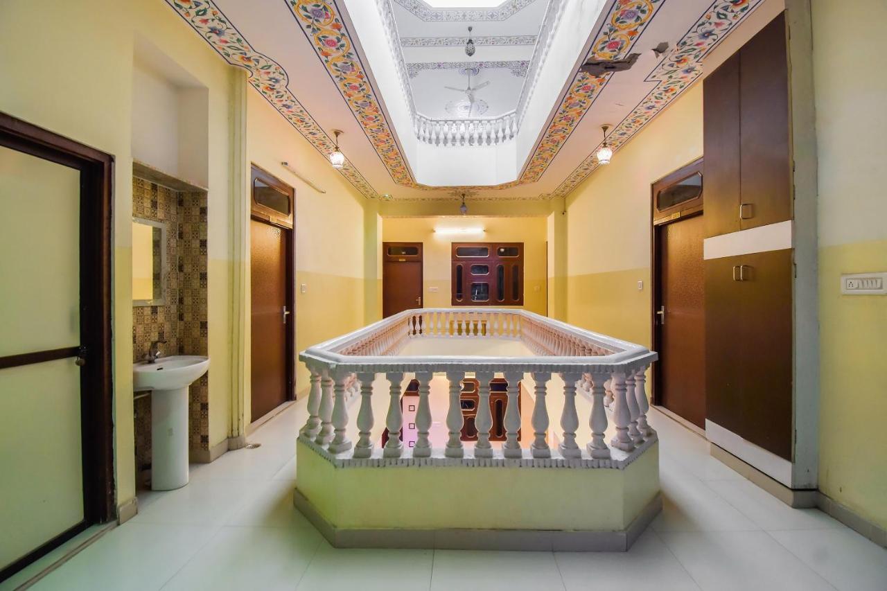 Oyo 11389 Hotel Ng Palace Джайпур Екстериор снимка