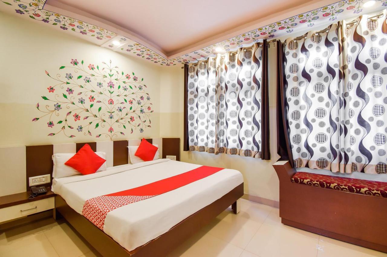 Oyo 11389 Hotel Ng Palace Джайпур Екстериор снимка