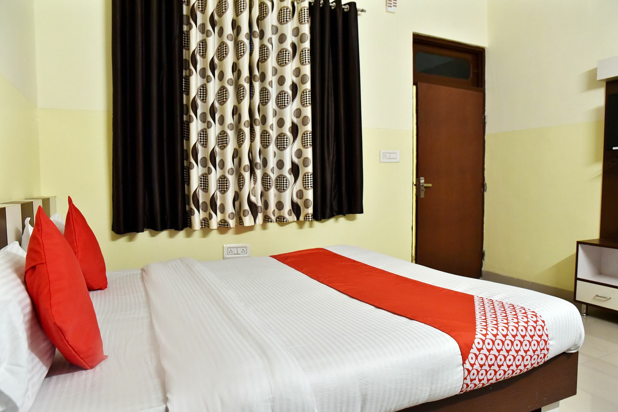 Oyo 11389 Hotel Ng Palace Джайпур Екстериор снимка